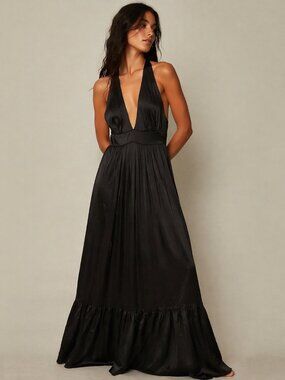 slim fit dress slacks West K Women's Alexis Tiered Halter Maxi - Small